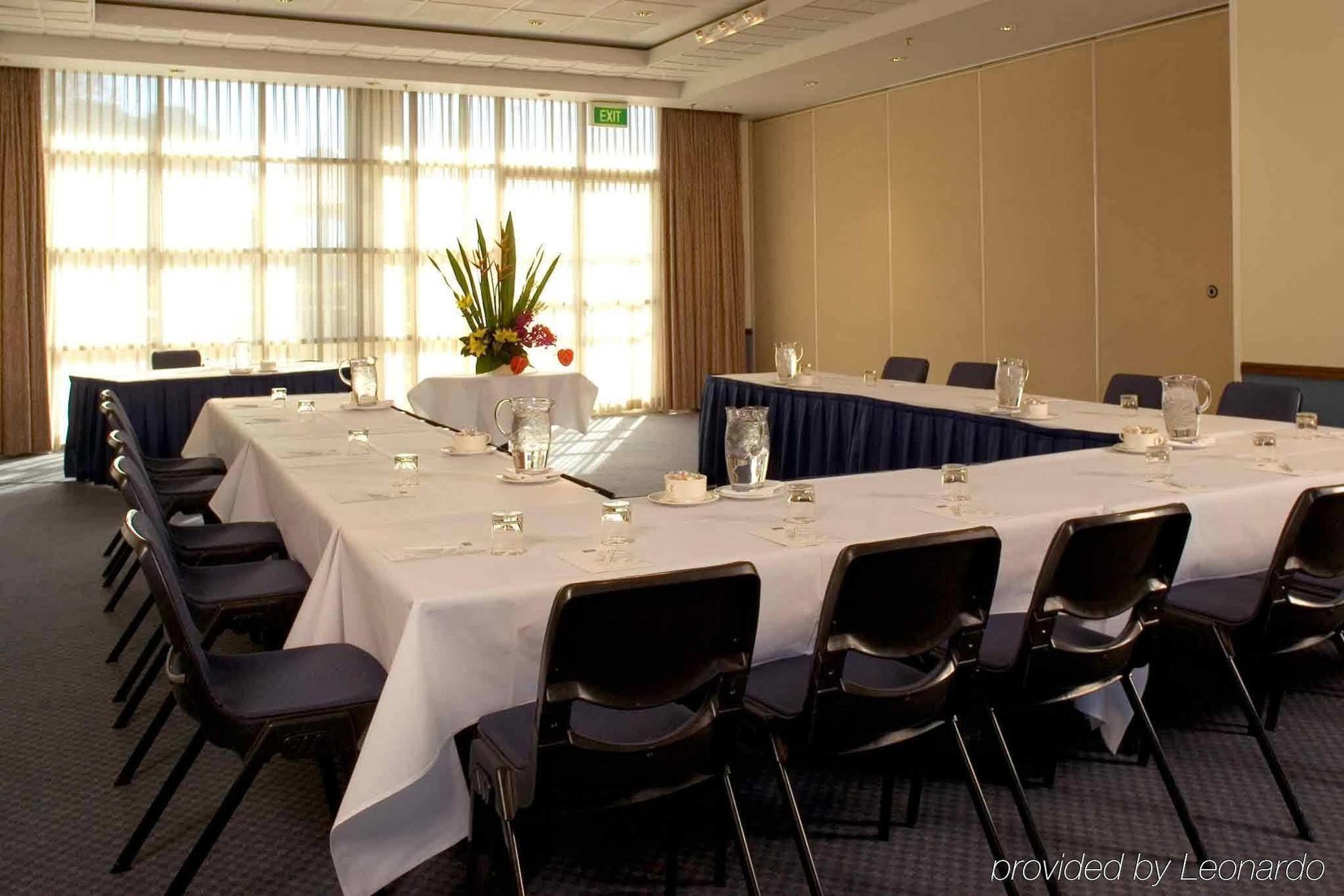 Mercure Sydney Parramatta Rosehill Business photo